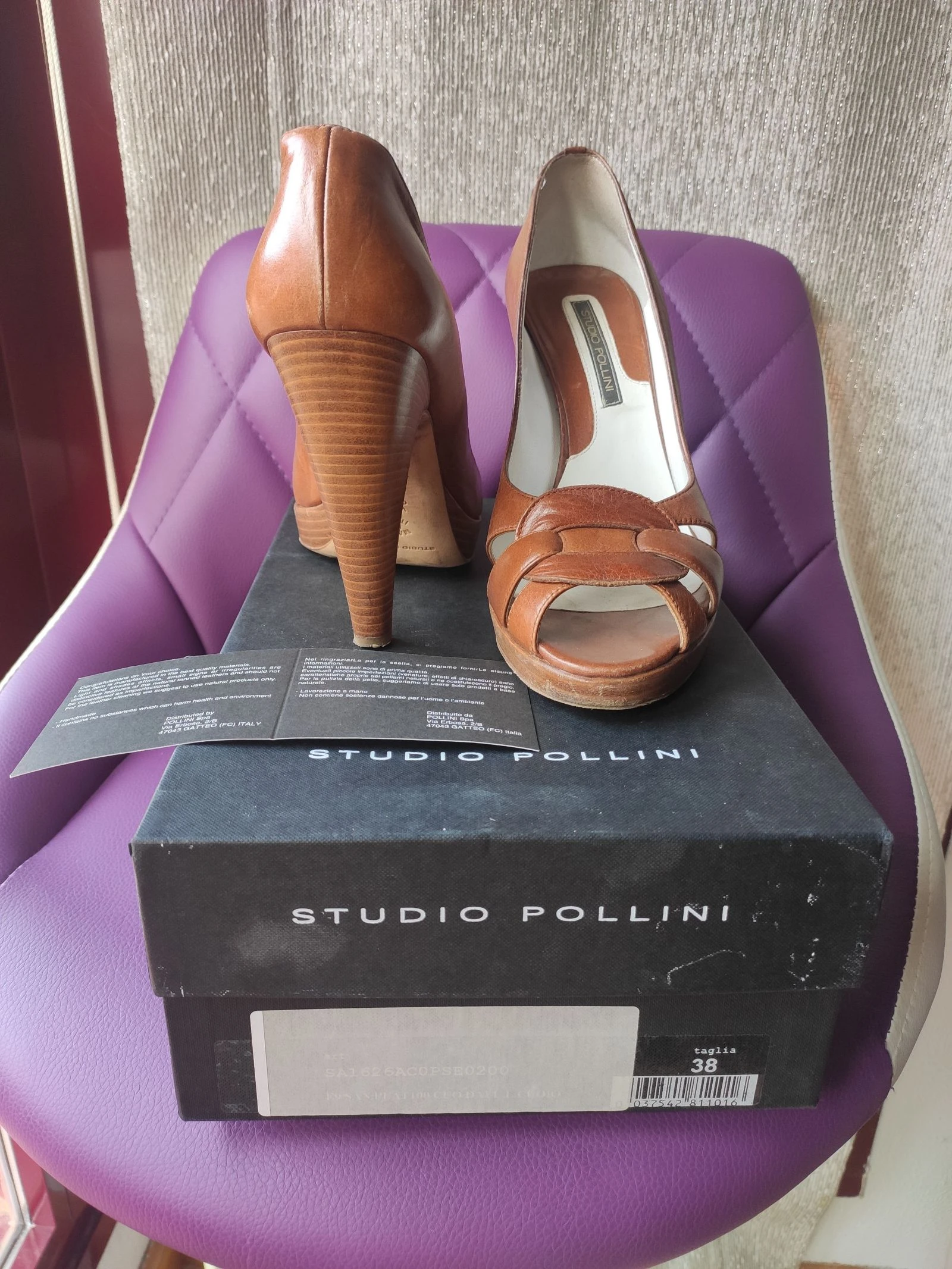Italian Pollini leather peep toes – photo 6